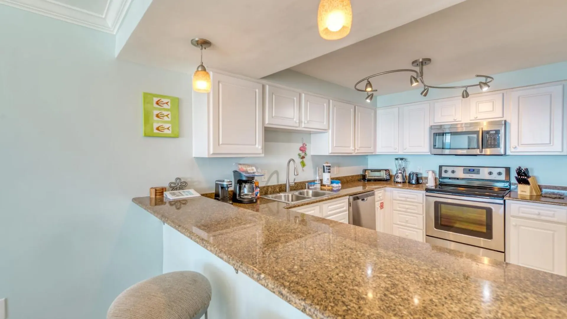 Apartment Beach House Condominiums B604 - Beachfront With Pool, Wifi, & Beach Service Destin